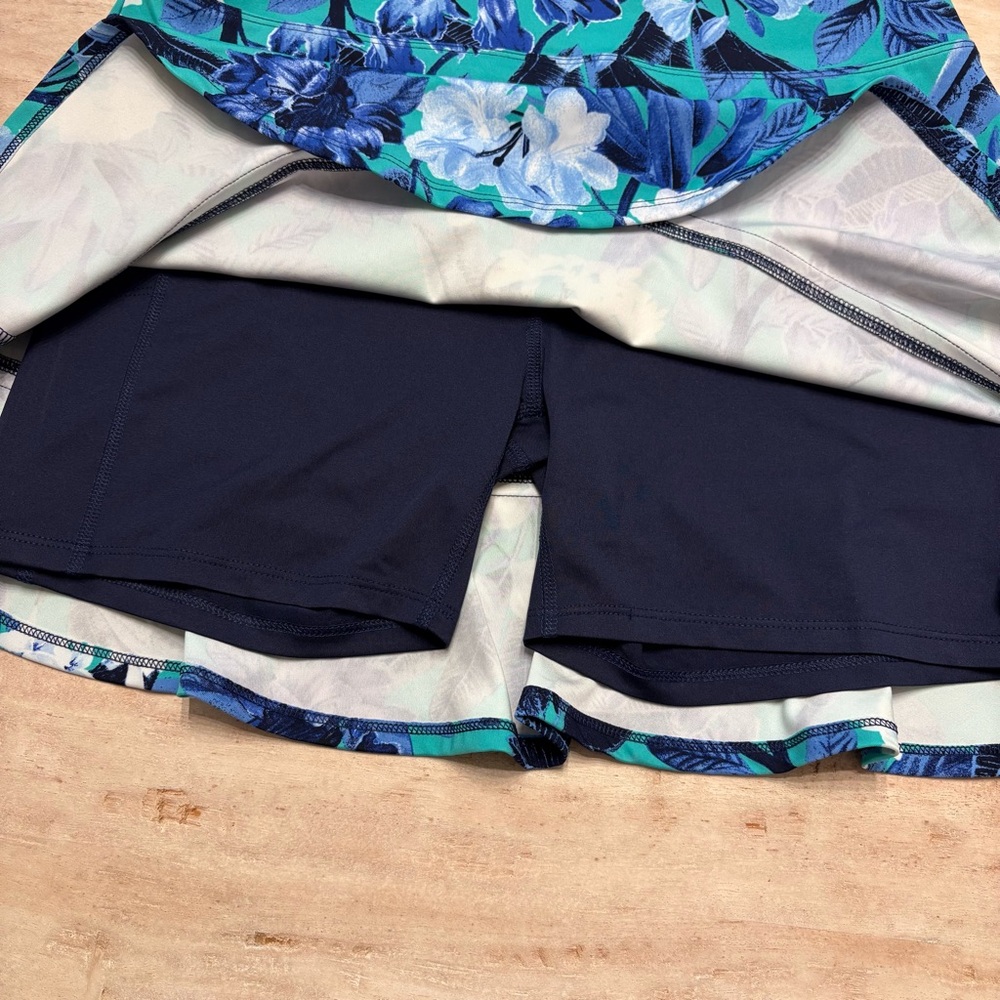 TOMMY BAHAMA Active Floral Ruffle Hem Skort - Picture 6 of 8